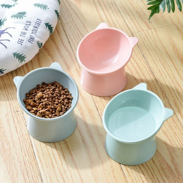 Image of three variants of the cat/dog Water or feeding bowls - New Forest Pets.